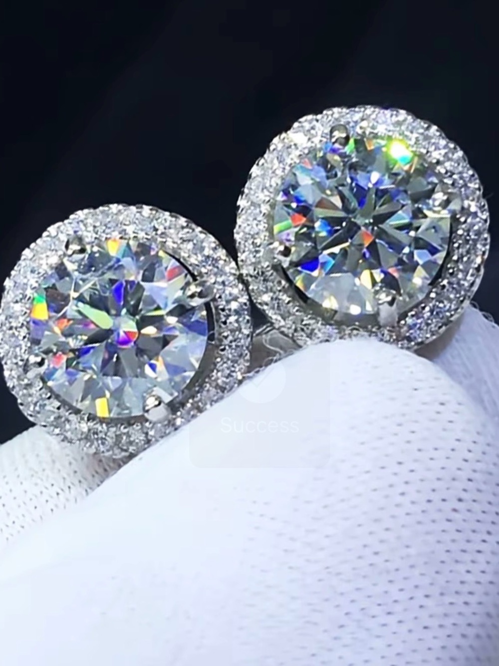 Brilliant Halo Round Moissanite Stud Earrings - Clear Silver